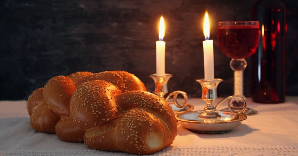 שבת חתן בלי לחץ: הבחירות הקטנות שעושות את כל ההבדל